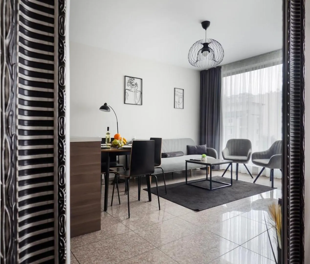 Cozy Apartment & Parking Next To St Sophia Hospital Sofia