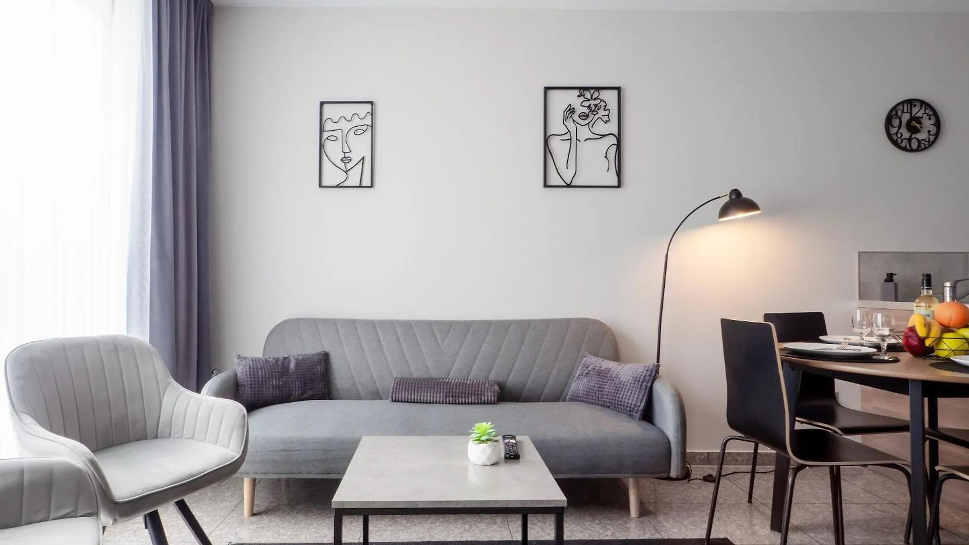 Cozy Apartment & Parking Next To St Sophia Hospital Sofia Bulgaria